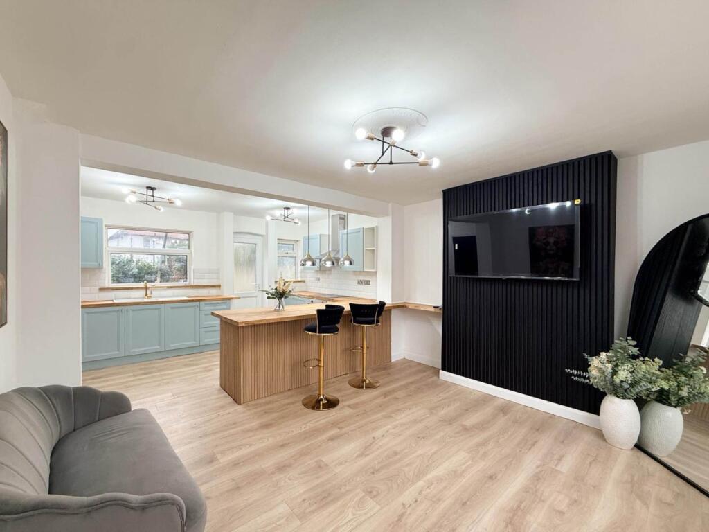 Main image of property: Manton Crescent, Beeston