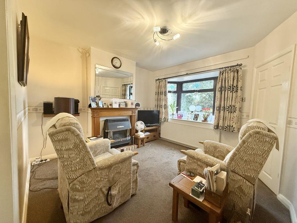 House in Luton - View 5