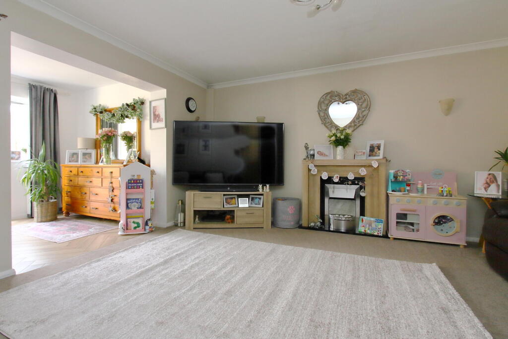 House in Salisbury - View 4