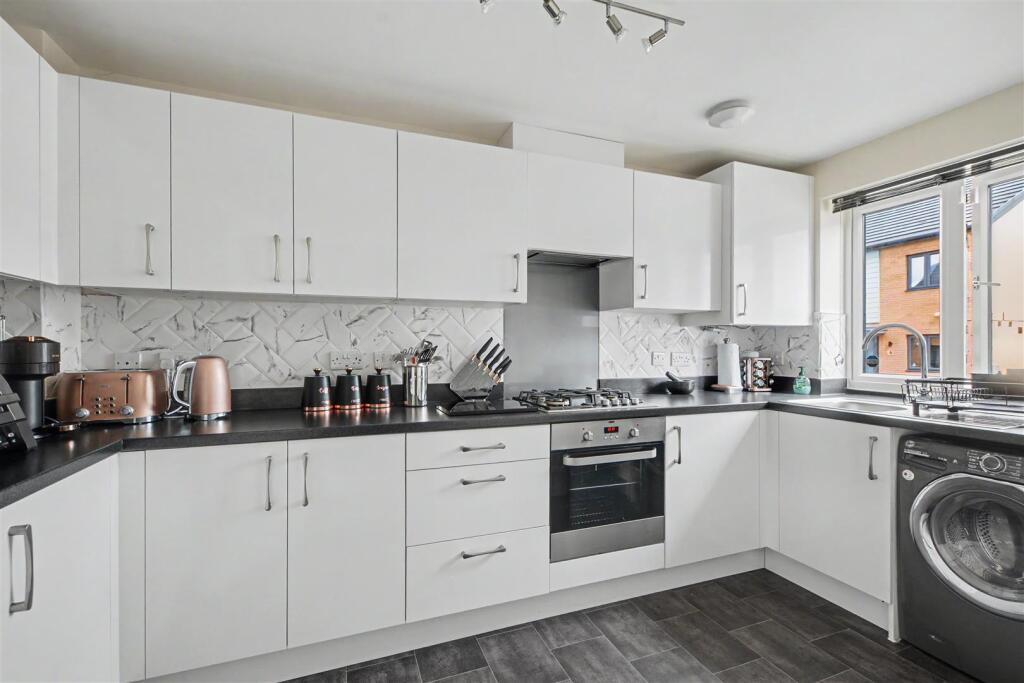 House in Nottingham, Field Farm, Stapleford - View 5