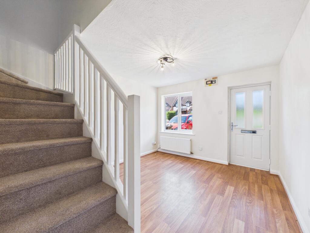 Seagrave Close, Oakwood photo 2