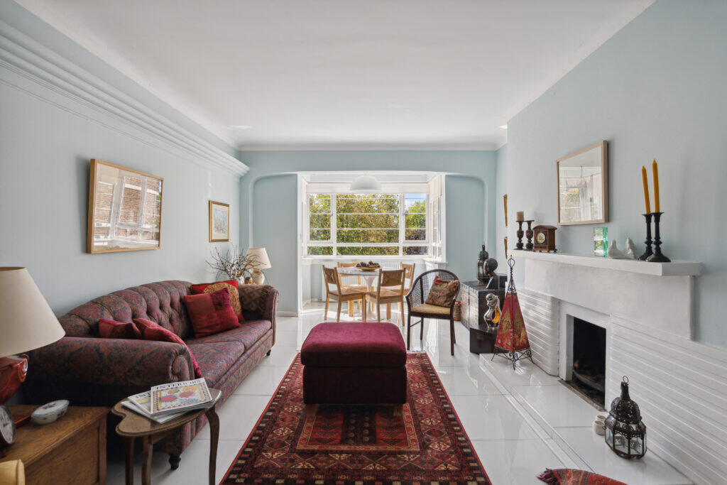 88 Kelvin Court, Claythorne, Glasgow, G12 0AH photo 2