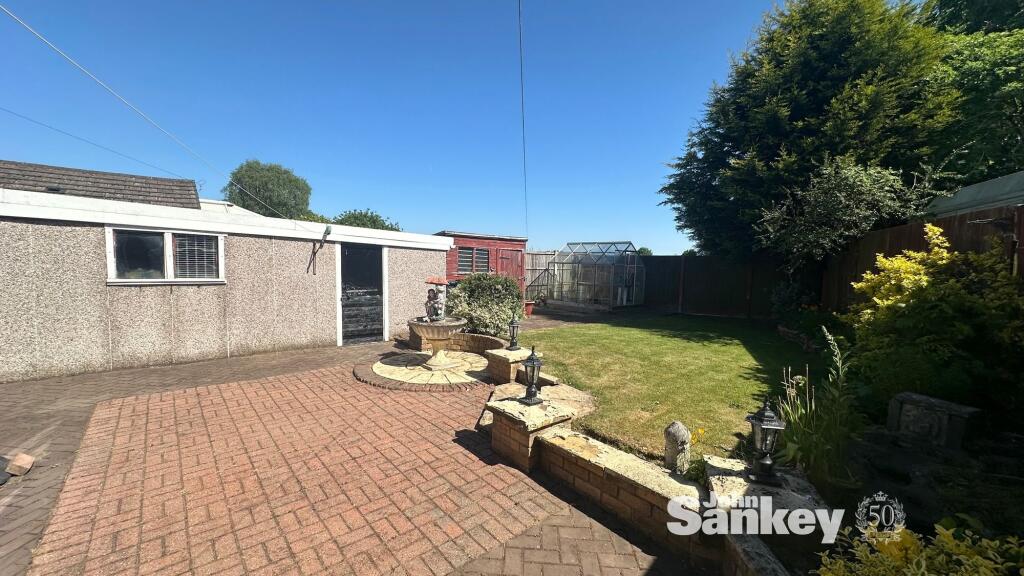 Westfield Drive, Mansfield, NG19 photo 4