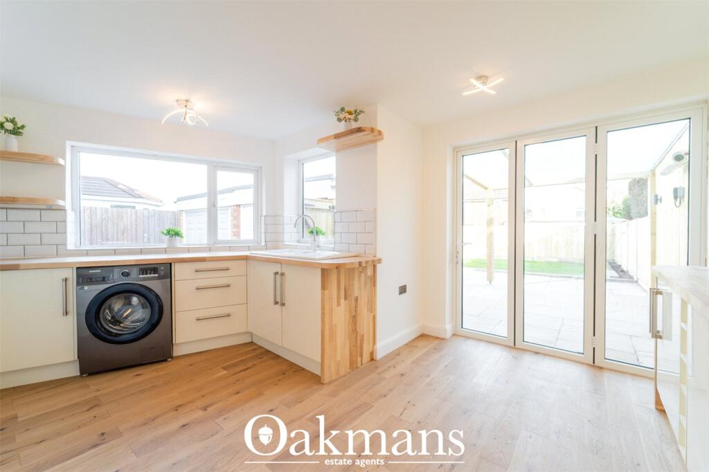 House in Bromsgrove, Perryfields - More