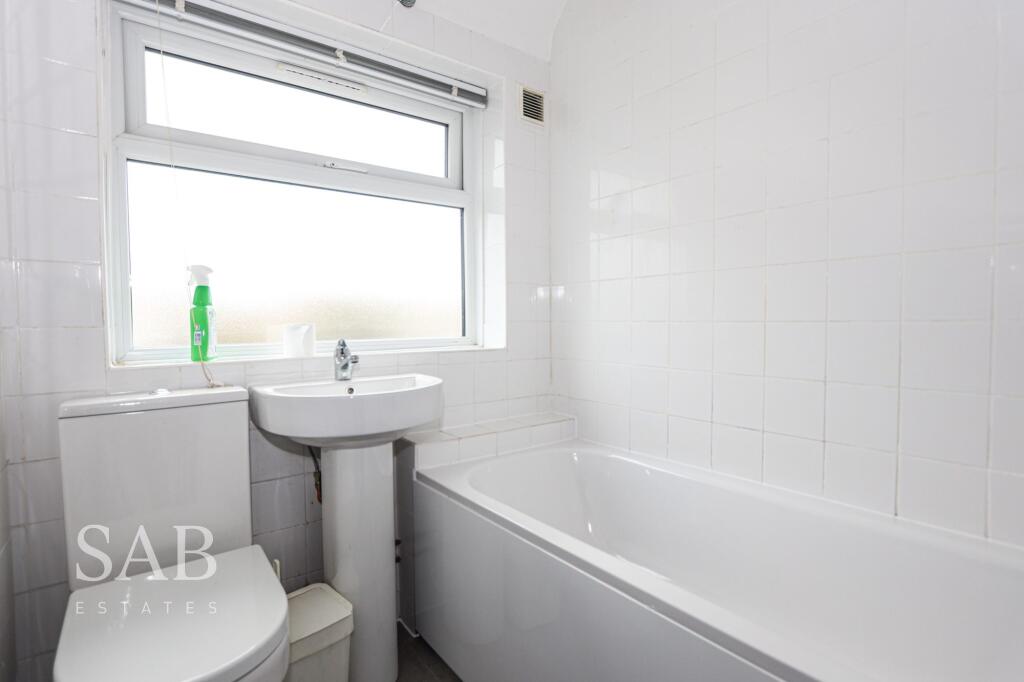 House in London - View 3