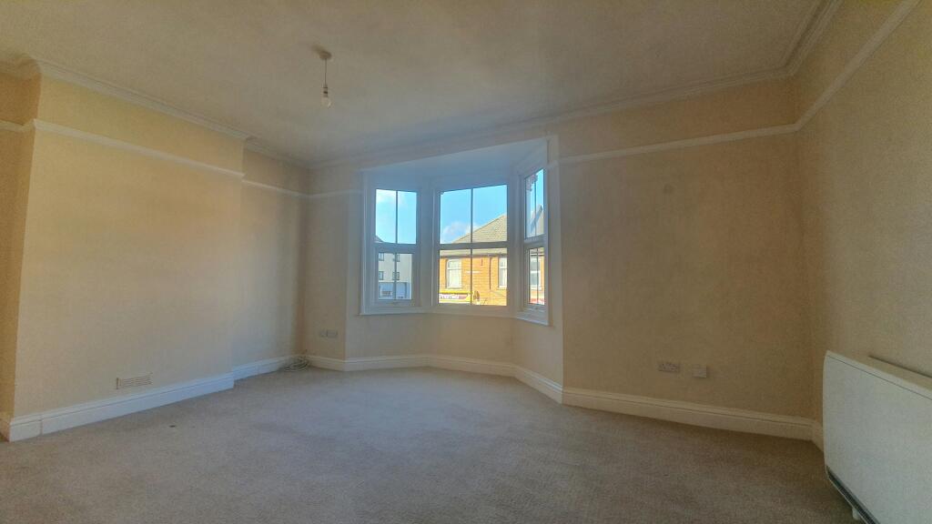 Flat 5.jpg