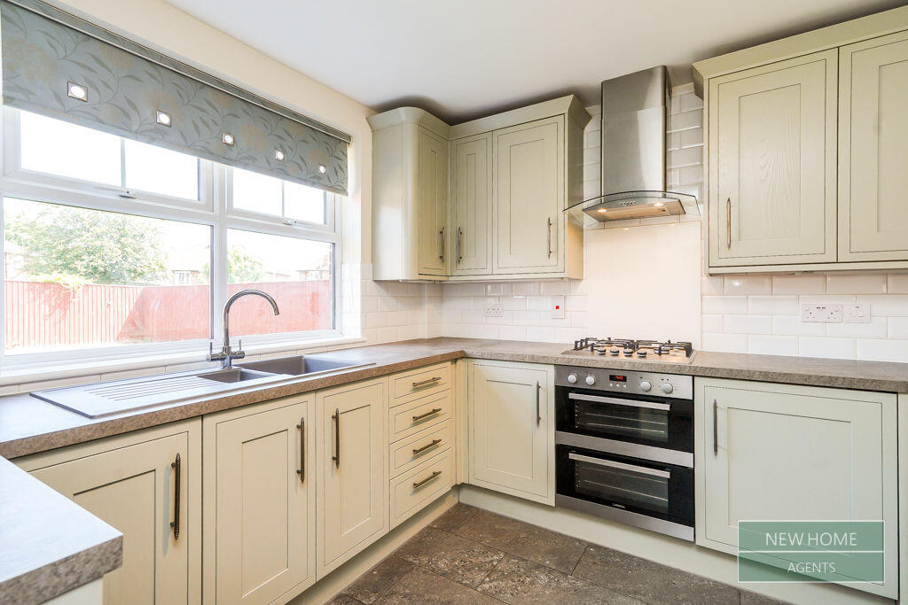House in Doncaster, North East Lincolnshire - View 4