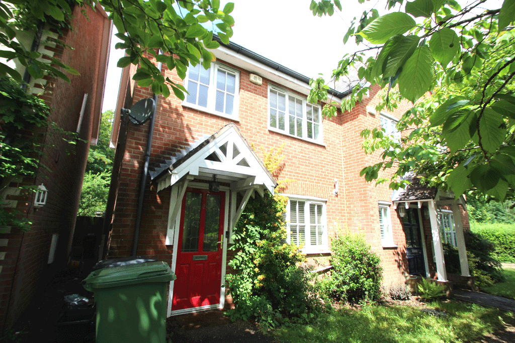 Main image of property: 2 Church View, School Road, Wickham, Hampshire, PO17 5PF