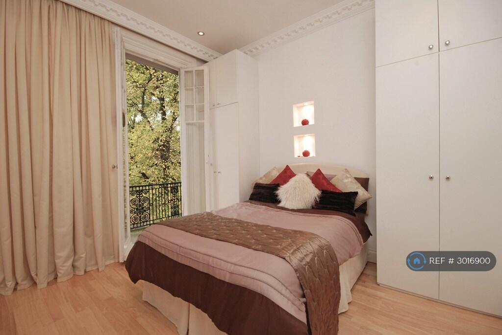 Main image of property: Belsize Avenue, London, NW3