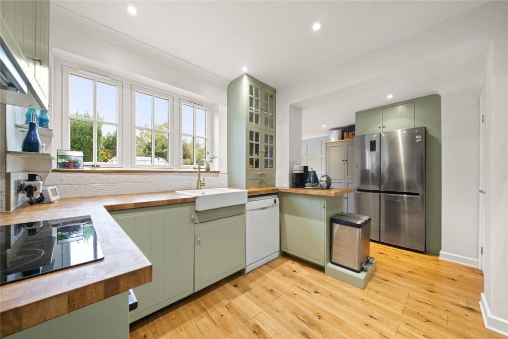 Blundel Lane, Stoke d'Abernon, Cobham, Surrey, KT11 - View 4
