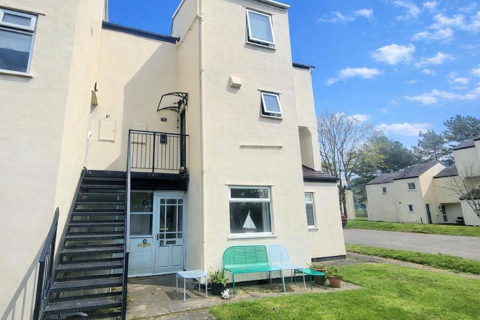 Main image of property: 90 Glan Gors, Harlech