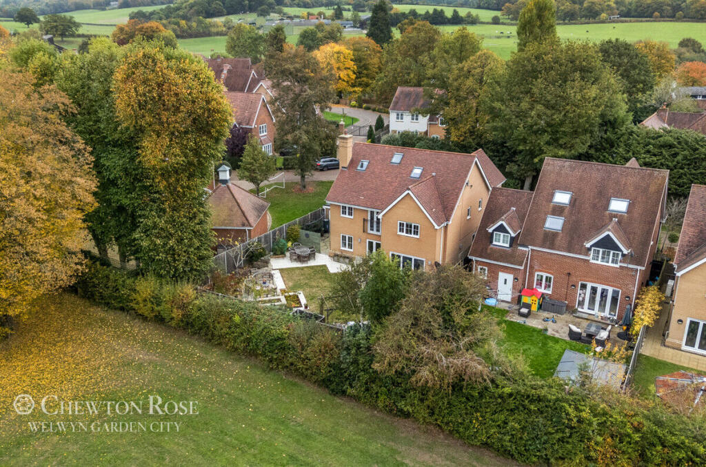 Additional image 27 of Sevenacres, Welwyn