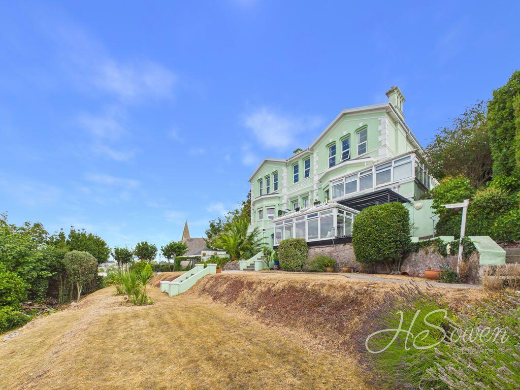 Apartment in Torquay, Torbay - View 5