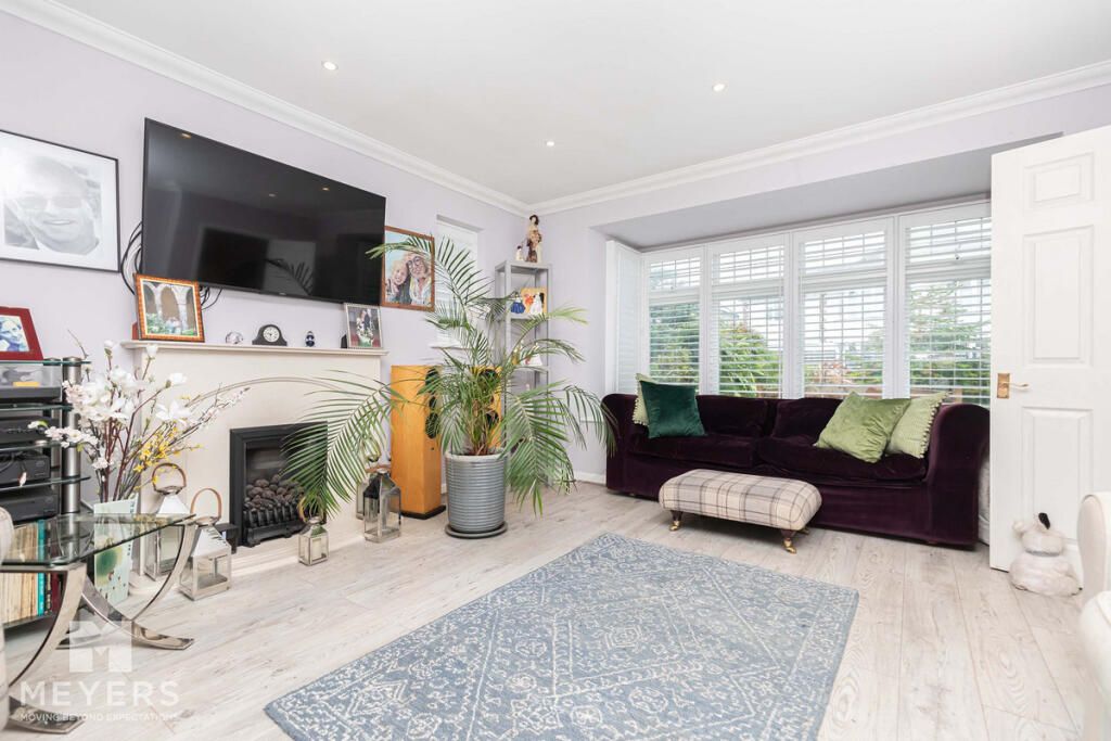 Solent Road, Bournemouth, BH6 4 photo 3