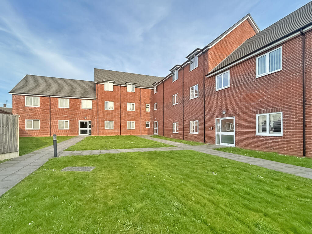 2-bed flat on Cavalcade Close, Willenhall, £135,000