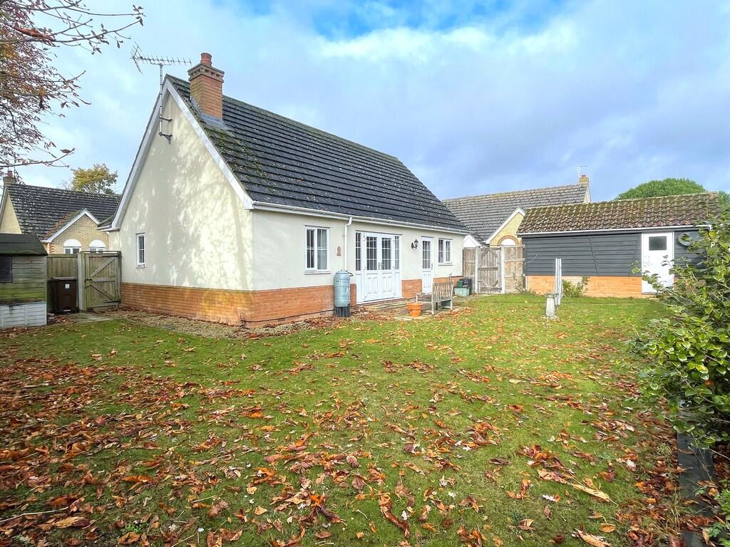 Grove Road, Tiptree photo 3