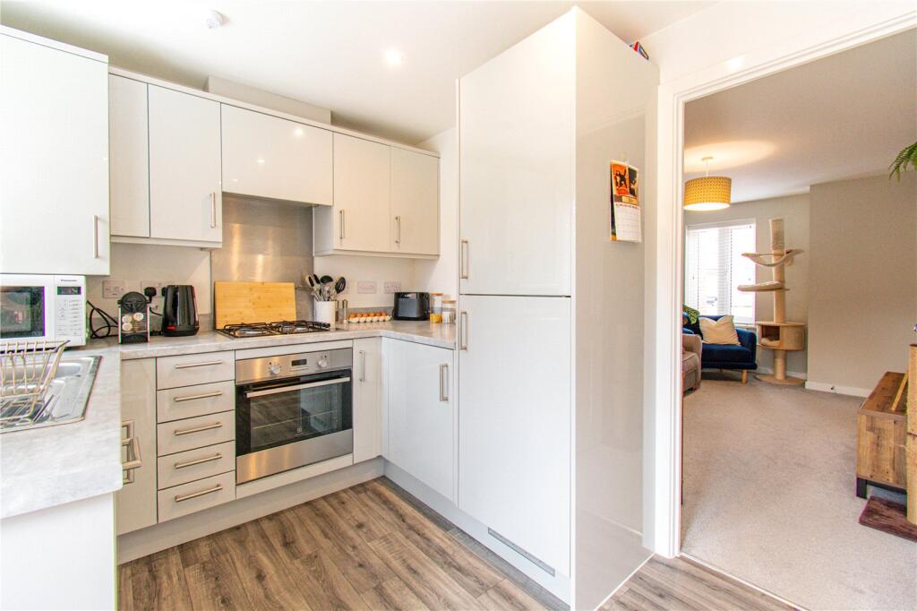 House in Thatcham, West Berkshire - View 3