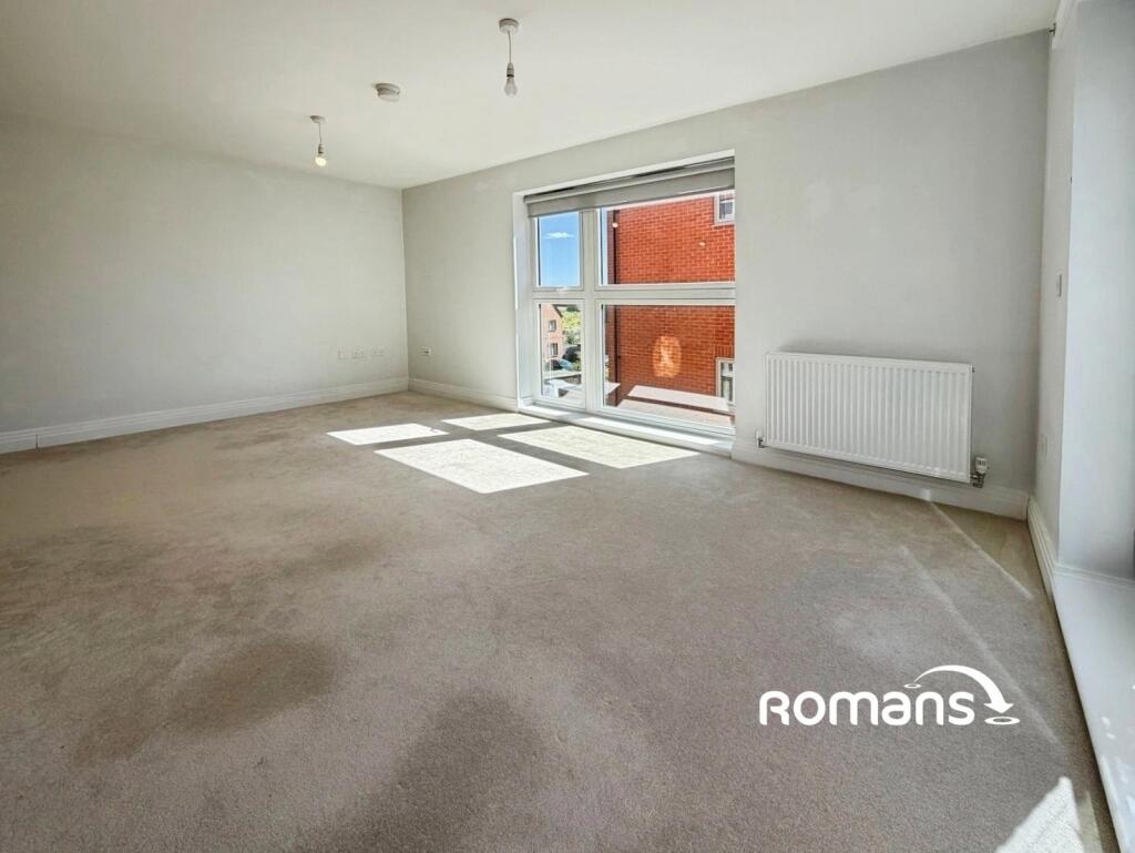 Apartment in Southampton - View 5