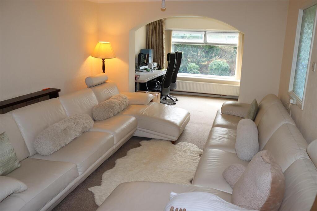 Highgate Close, Walsall photo 3