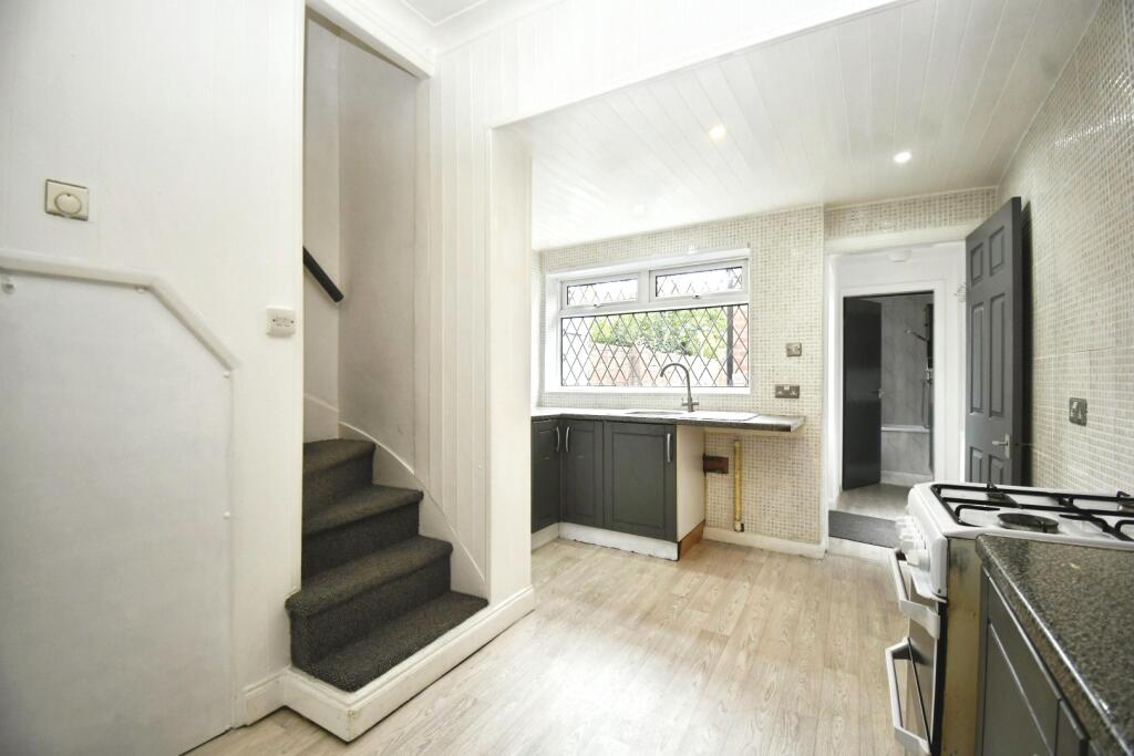 House in Hull - More
