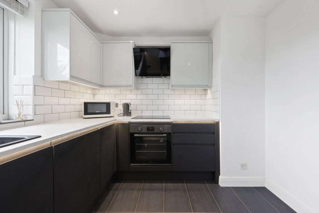 Main image of property: Tewkesbury Close, London, N15 6SJ