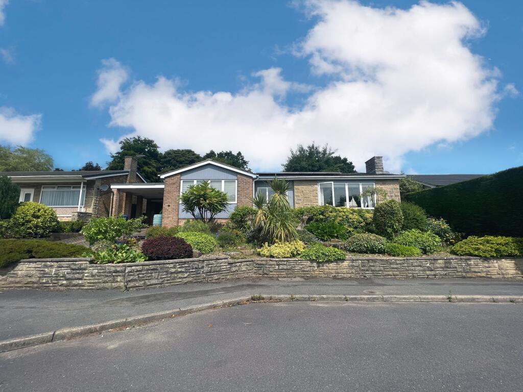 Main image of property: Stumperlowe Croft, Sheffield, S10 3QW