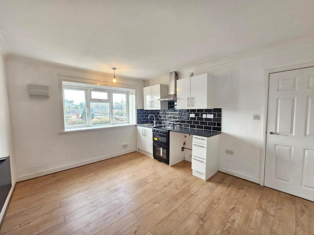 Main image of property: Allan Grove, ROMSEY