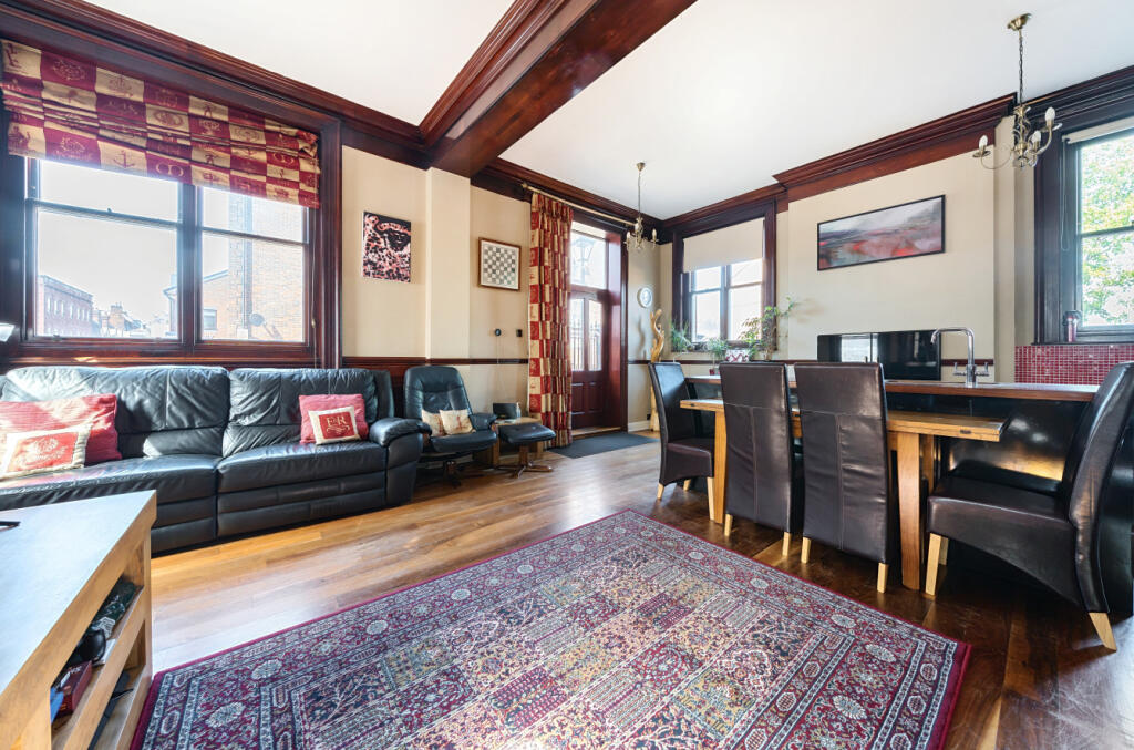 House in Southampton - View 2