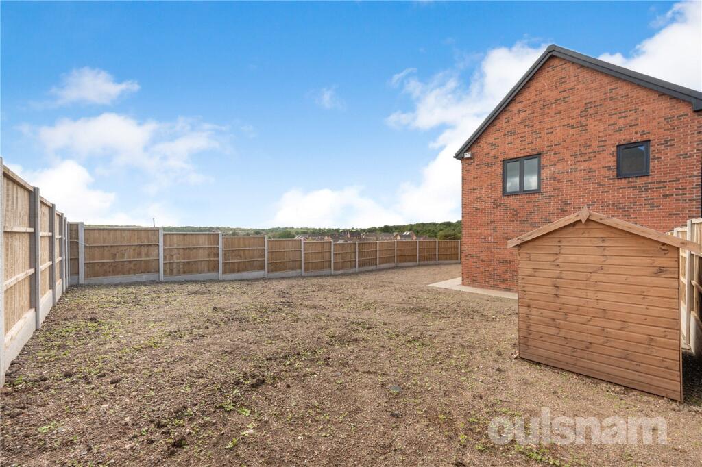 Lowans Court, Redditch, Worcestershire, B97 photo 4