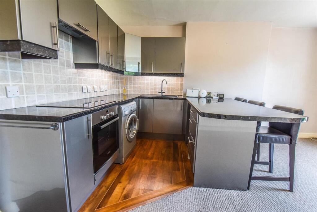 Flat 4 12, May Lane, Dursley - View 6