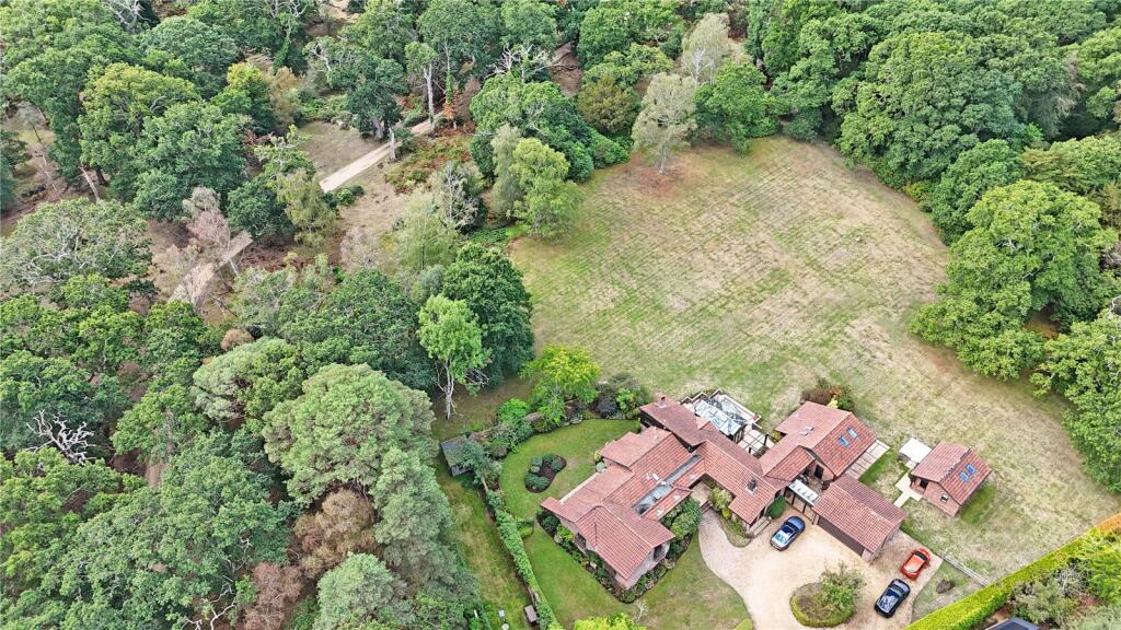 House in Southampton - View 5