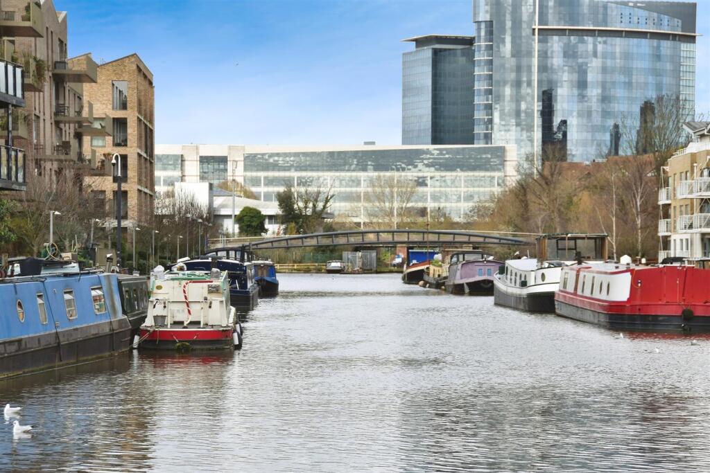 Main image of property: Brentford Lock West, Commerce Road