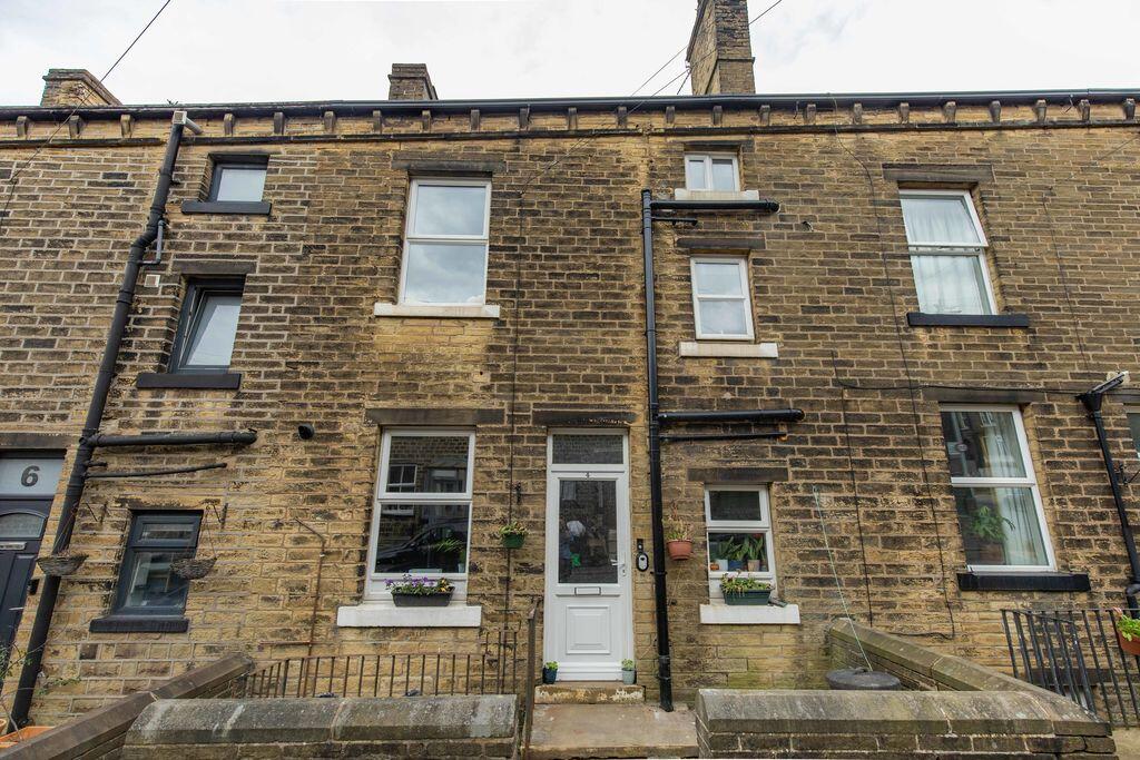 4 Egremont Street, Sowerby Bridge HX6 1EB photo 2