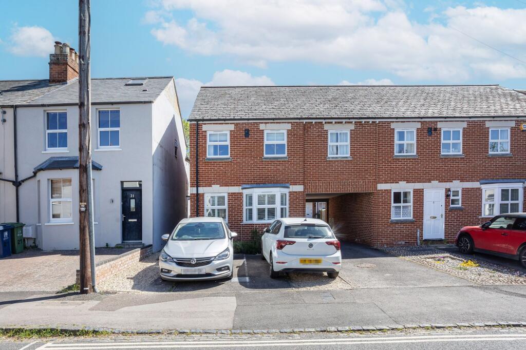 Main image of property: New High Street, Headington, OX3