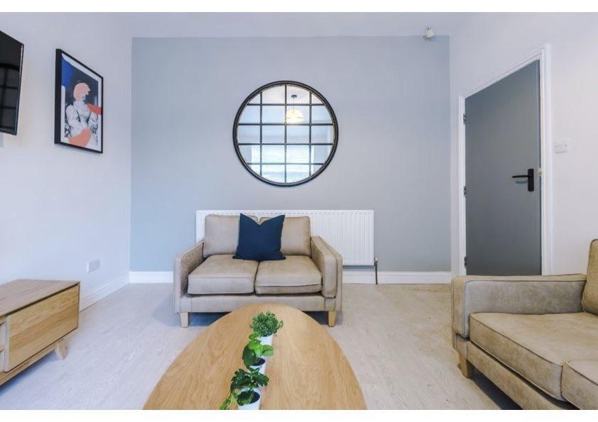 Main image of property: Mauldeth Road, Manchester