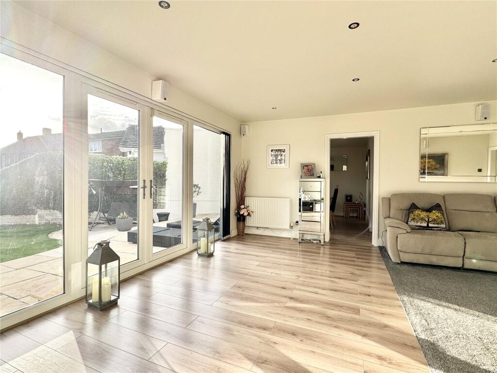 House in Sevenoaks, Hextable - View 5