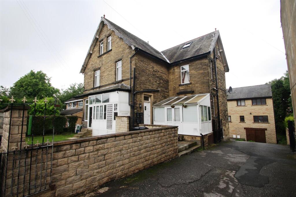 Main image of property: Huddersfield Road, Elland