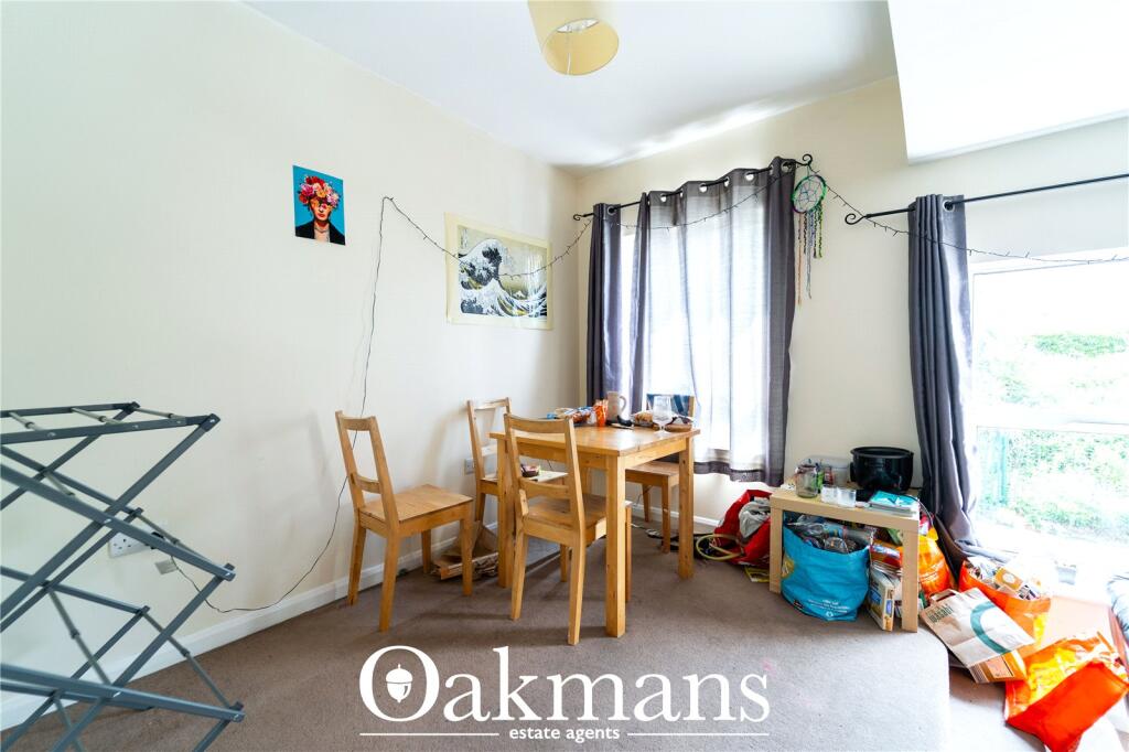 Apartment in Birmingham, Selly Oak - View 5