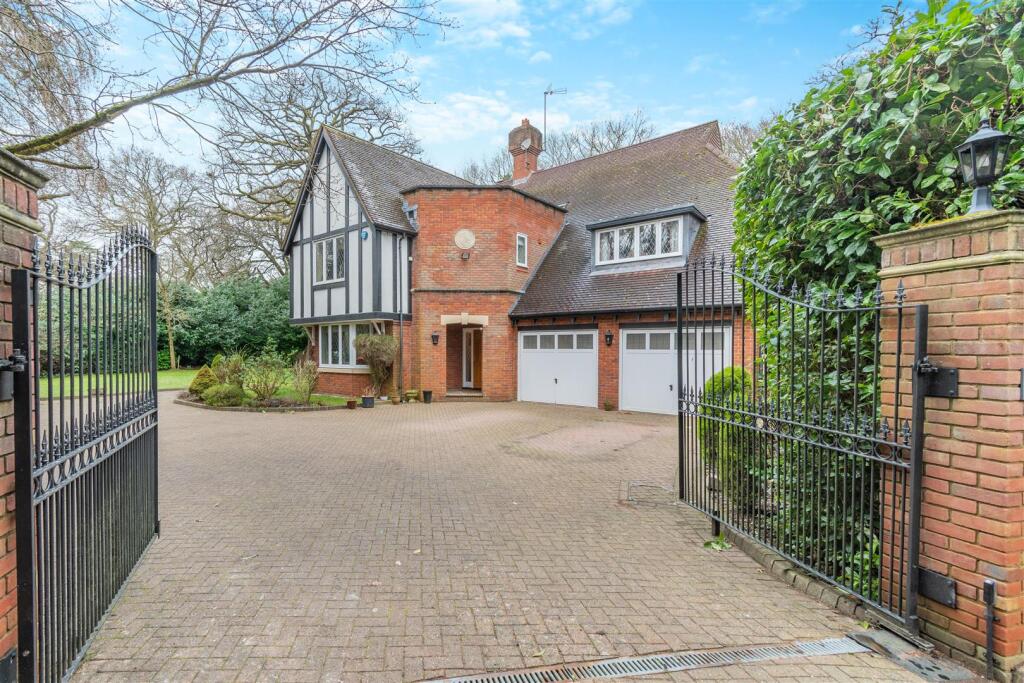 Main image of property: Hartopp Road, Sutton Coldfield