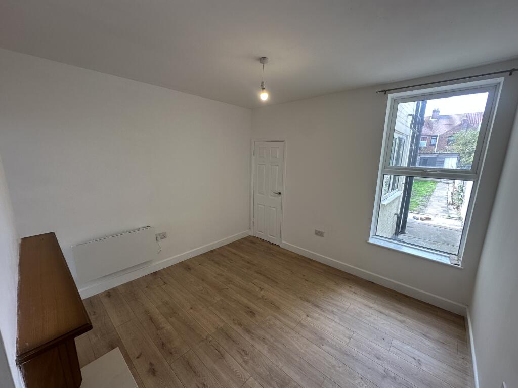 House in Great Yarmouth, Southtown - View 4