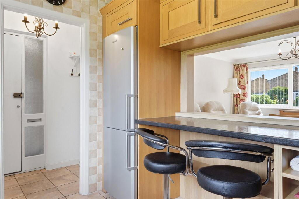 Apartment in Southend-on-Sea - View 4