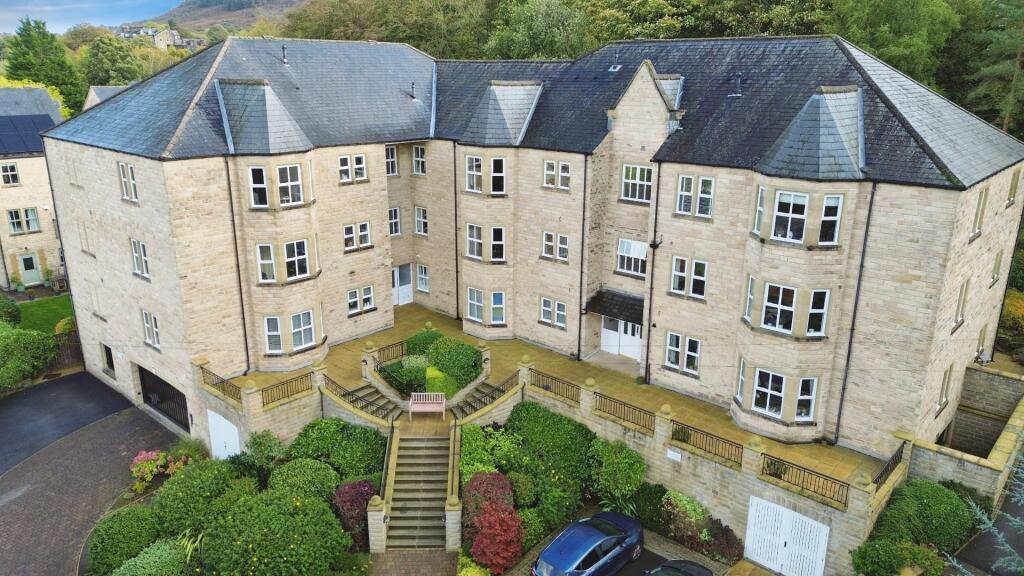 3-bed flat on Heather Court, Ilkley, LS29, £385,000