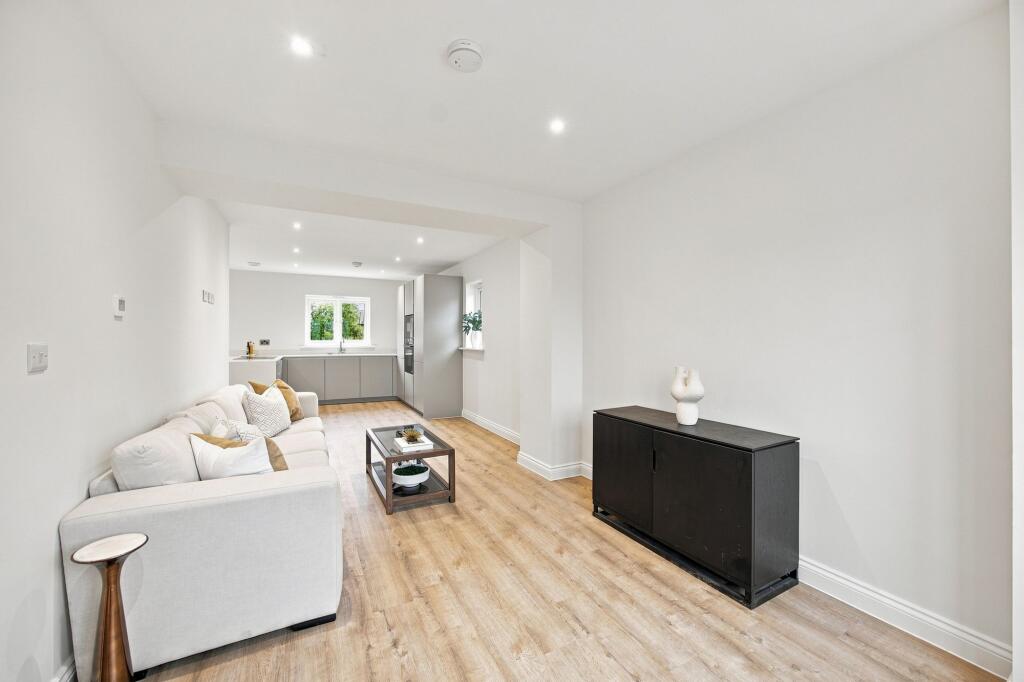 House in Blackburn - View 4