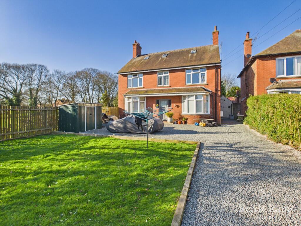 Main image of property: Marton Road, Bridlington, East Yorkshire, YO16