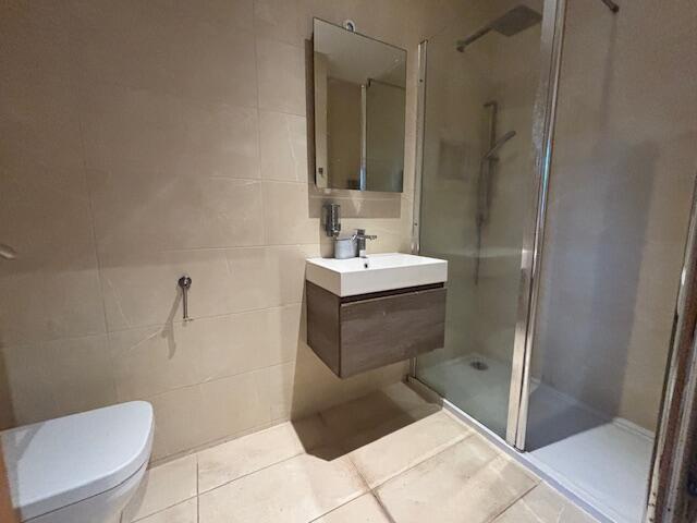 Apartment in Swindon - View 5