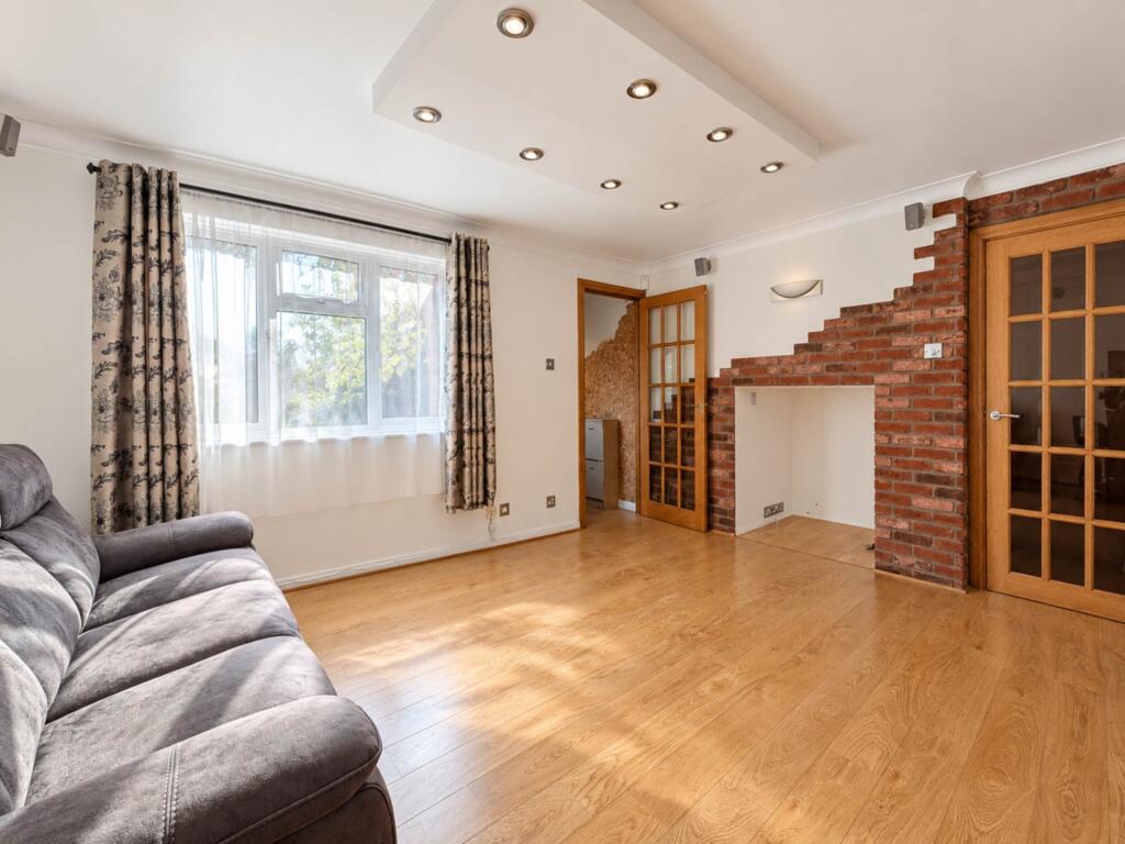 Apartment in London - View 2