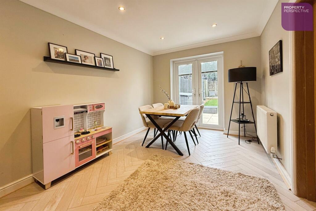 House in Hull - View 5