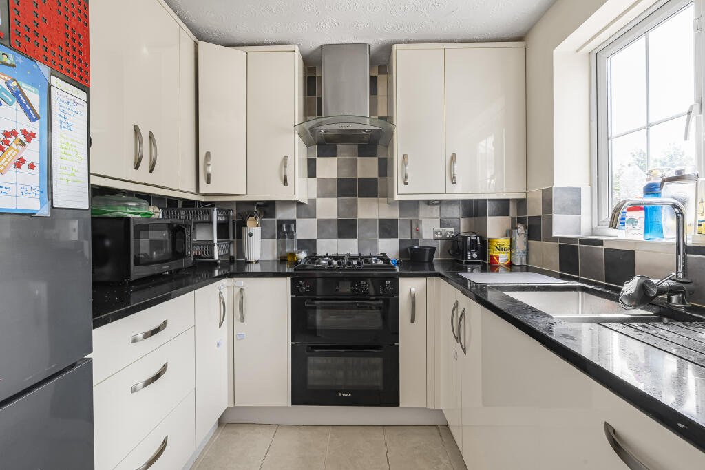 Additional image 3 of Digswell Rise, Welwyn Garden City, Hertfordshire, AL8