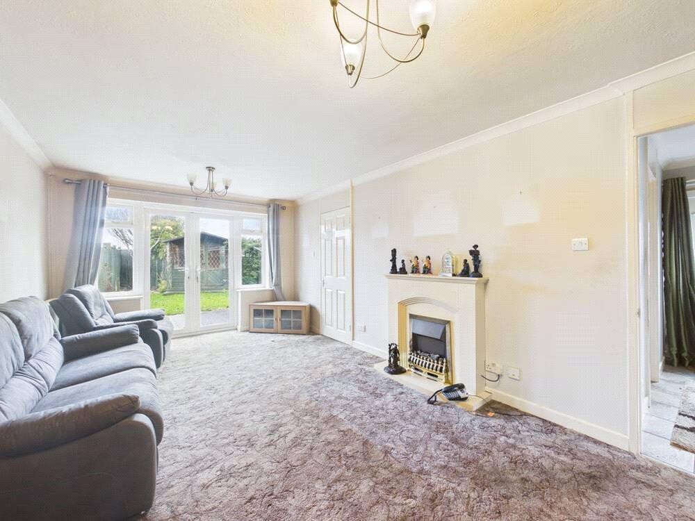 Bateman Close, Tuffley, Gloucester, Gloucestershire, GL4 photo 3