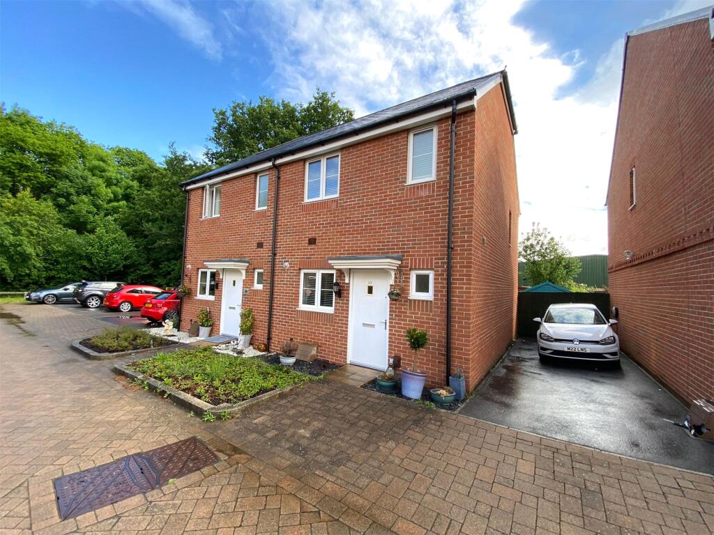 Main image of property: Redstart Croft, Bracknell, Berkshire, RG12